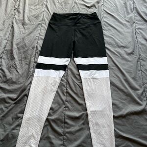 Amazon Black and White Leggings Athletic Bottoms